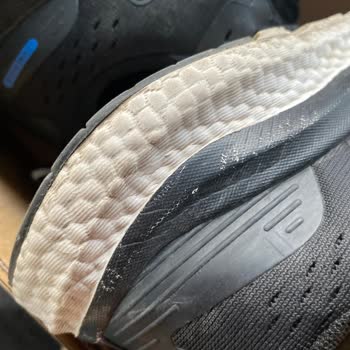 Kısa Sürede Deforme Olan Ayakkabıya Ret Cevabı Ve Mağduriyet