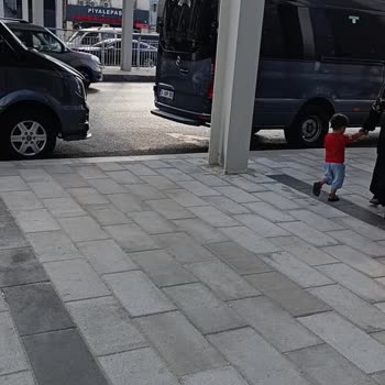 Otobüs Durağının Eski Yerine Alınması Ve Yetersiz Geri Dönüşler Hakkında Şikayet