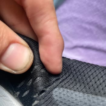 Kısa Sürede Yırtılan Nike Ayakkabı İçin Değişim Talebim Reddedildi