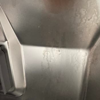 Yeni Bulaşık Makinesinde Kalıcı Leke Ve Çözüm Sunulmayan Servis Mağduriyeti