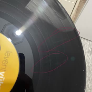 Plakmarketi Çizikli Plak İadesi Reddedildi, Satıcı Üslubu Kötüydü