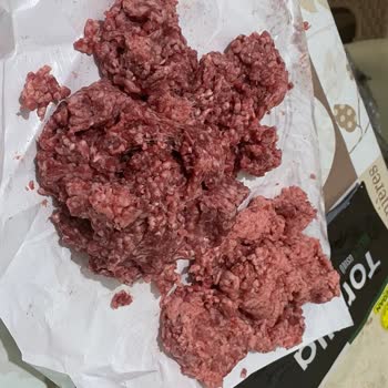 Aldığım Kıymanın Yağlı Ve Kullanılamaz Çıkması Üzerine Yetersiz Müşteri Hizmetleri