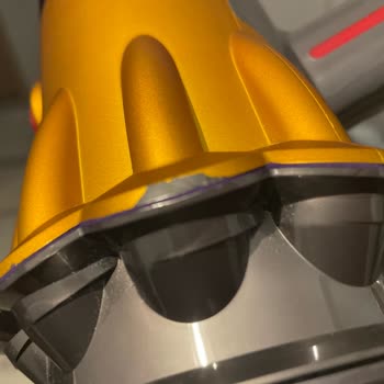 Dyson V12 Süpürgede Conta Soyulması Ve Emiş Gücü Kaybı Yaşadım