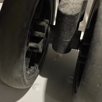 Kraft Bebek Arabasında Ön Tekerlek Sorunu Ve Yedek Parça Talebi