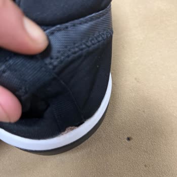 Adidas Terrex Ayakkabıda Açılma Ve Mağaza İlgisizliği