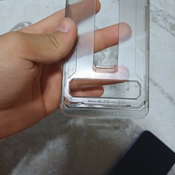 Aldığım Ekran Koruyucu Darbe Almadan Çatladı, Değişim Talep Ediyorum