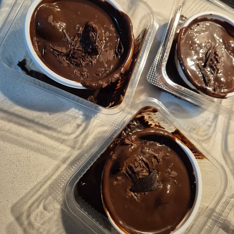 Pasta Bölümünde Hijyenik Ambalaj Ve Müşteri İlgisi Eksikliği Mağduriyet Yaratıyor