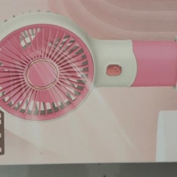 Hakikat Kırtasiye Handheld 3 Speed Fan Model Ürün Şarj Ettiğimizde, Kablosunda Erime Meydana Geldi!