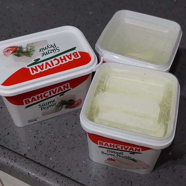 Bahçıvan Peynirlerinde Son Kullanma Tarihi Geçmemiş Olmasına Rağmen Kötü Koku Sorunu