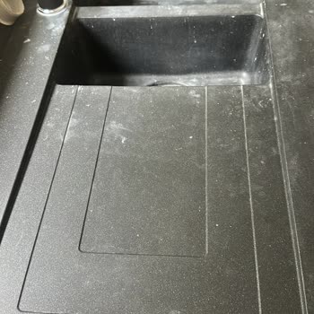 Yeni Alınan Franke Evyede İlk Kullanımdan İtibaren Kalıcı Lekeler Oluştu