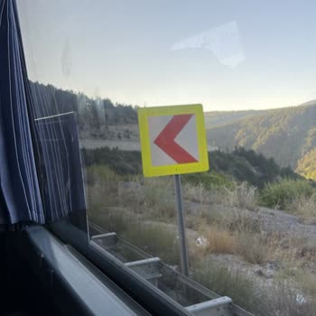 Arıza Yapan Otobüs Nedeniyle Saatlerce Yolda Bekletildik