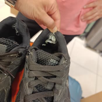 Garanti Süresi Devam Eden Ayakkabının İç Topuğu Kısa Sürede Parçalandı