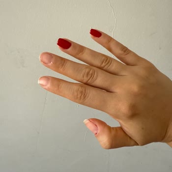 Kalıcı Oje Hizmeti Fiyasko: Hem Ürün Hem İletişim Sorunu!