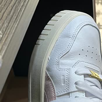 Yeni Alınan Ayakkabının Hızla Yırtılması Ve İade Talebinin Reddedilmesi