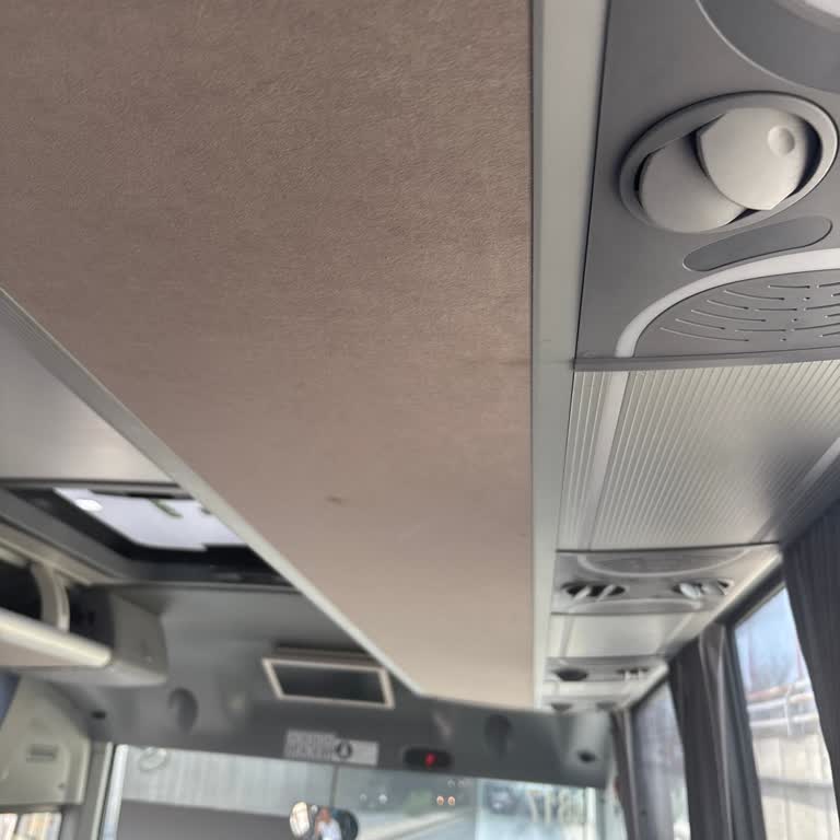 Antalya Havalimanı Servislerinde Klima Sorunu Yolcuları Mağdur Ediyor