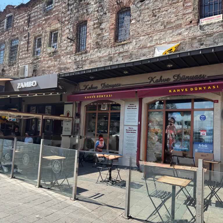 Eminönü Şubesinde Müşteri Taleplerine Duyarsızlık Ve İletişim Eksikliği