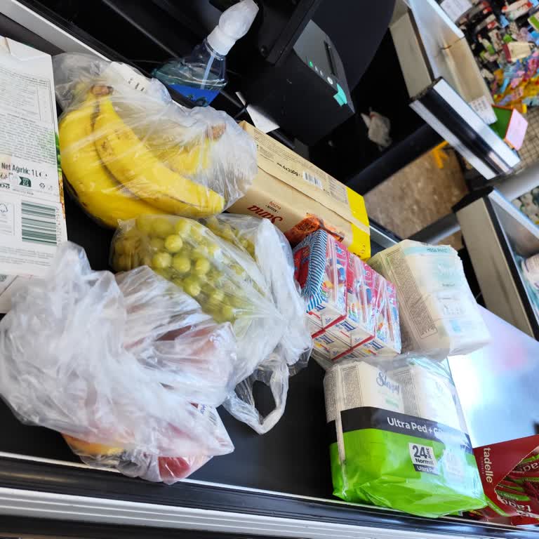 Şahmar Süper Market Kasiyerin Hatalı İşlem Ve Saygısız Tavrı Mağaza Güvenimi Zedeliyor