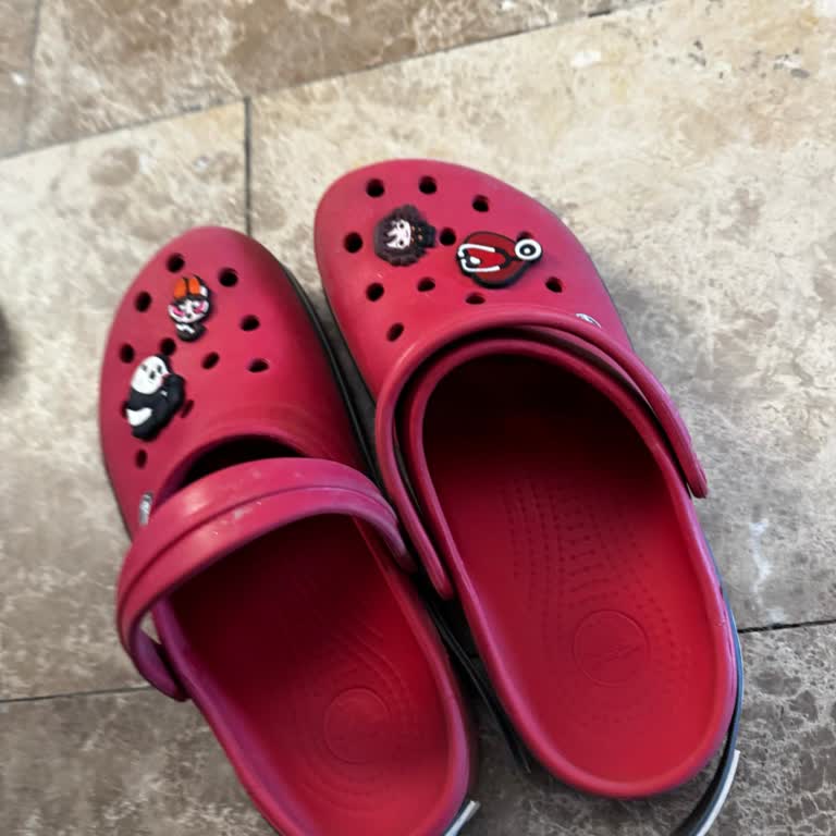 A101 Kısa Sürede Yırtılan Crocs Terlik İçin İade Talebim Reddedildi