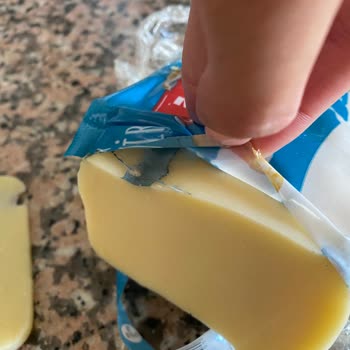 İçer Kaşar Peyniri Küflenmiş Çıktı