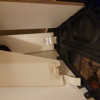 Bofigo Kullanılamaz Ve Tehlikeli Ayakkabılık: Raflar Sürekli Düşüyor, Mağduriyetim Giderilmiyor