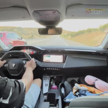 Azura Deluxe Otel Otoparkında Aracıma Düşen Taş Nedeniyle Oluşan Zararın Karşılanmaması!