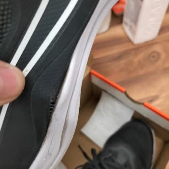 FLO'dan Aldığım Nike Ayakkabıda Taban Çökmesi Ve Garanti Reddi Şoku