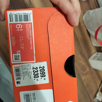 FLO'dan Aldığım Nike Ayakkabıda Taban Çökmesi Ve Garanti Reddi Şoku