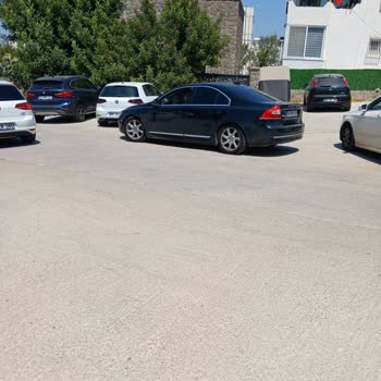 Her Cumartesi Evimizin Önüne Park Eden Araçlar Nedeniyle Giriş Çıkışlarımız Engelleniyor