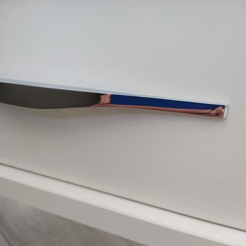 Hasarlı Ve Teşhir Ürünler Teslim Edildi, Para İadesi Yapılmıyor