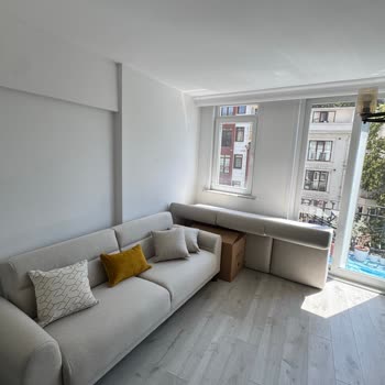 Enza Home'dan Gelen Küflü Ve Kırık Koltuk Hayal Kırıklığı Yarattı!