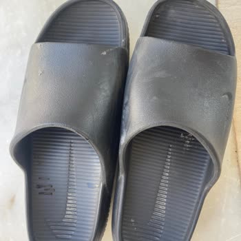 Nike Terlikler Güneşte Küçüldü Mağduriyetim Giderilsin