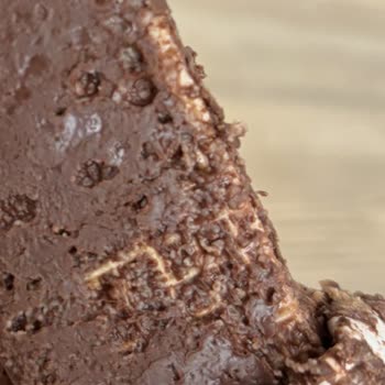 Son Kullanma Tarihi Geçmemiş Üründe Bozulma Ve Açıklama Talebi