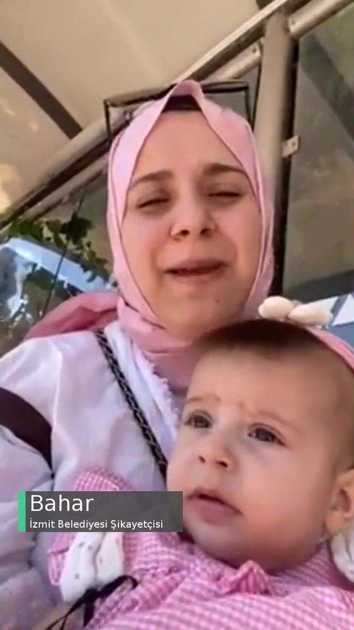 İzmit Belediyesi Bir Saat Bekledik Durakta! videonun kapak resmi