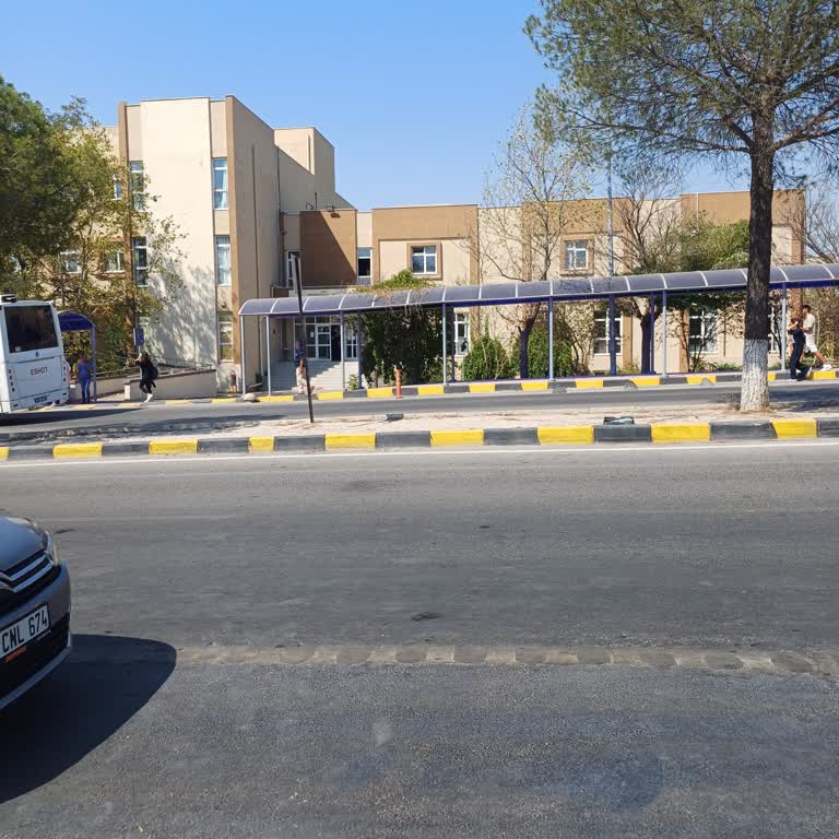 690 Numaralı Otobüs Yine Gelmedi, Mağduriyet Yaşıyoruz