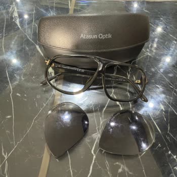 Tom Ford Gözlüğüm Eridi, Mağaza Çözüm Sunmadı Ve Orijinalliğinden Şüpheliyim