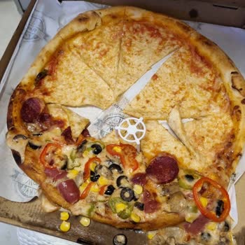 Yemeksepeti Kuryelerinin Sürekli Hatalı Teslimatı Nedeniyle Maddi Ve İtibar Kaybı Yaşıyoruz