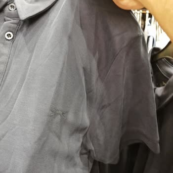 Satın Aldığım Tüm T-shirtlerde Defo Çıktı, Mağaza İlgisiz Kaldı