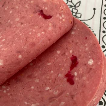 Namet Macar Salamda Alışılmadık Renk Değişimi Ve Mağduriyet