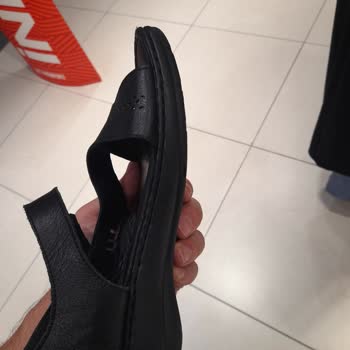 Satış Temsilcisinin Değişim Talebini Reddetmesi Ve Olumsuz Davranışı