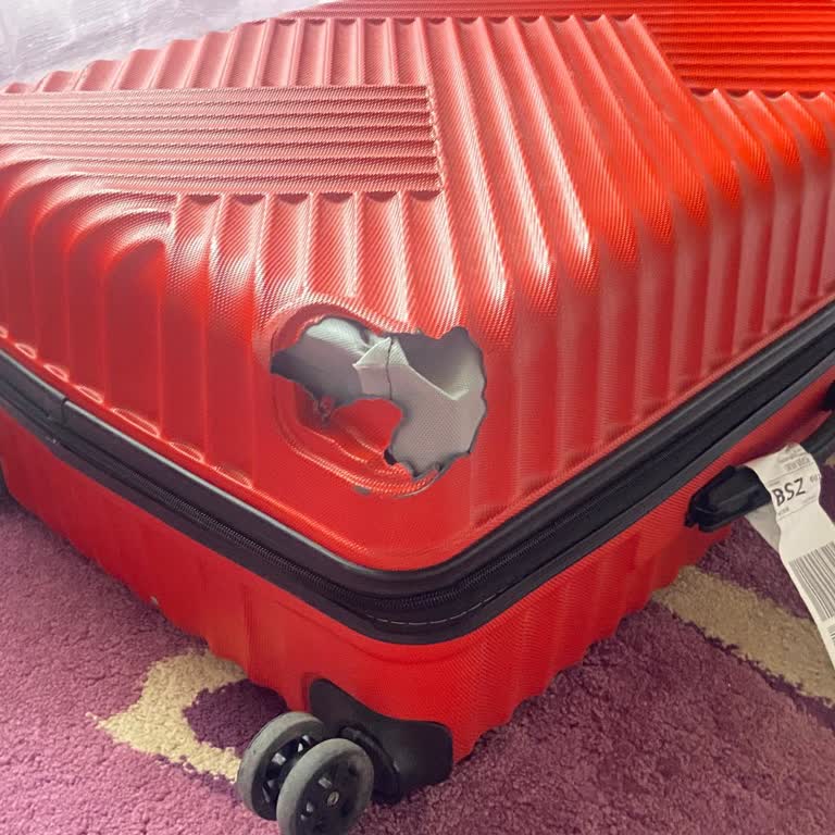 Uçuş Sonrası Kırık Bagaj Teslimatı Ve Destek Talebi