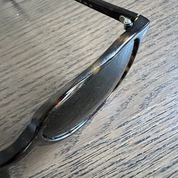 Sıfır Güneş Gözlüğü Eriyor, Değişim Reddedildi!