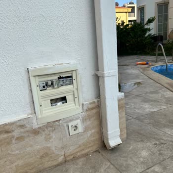 ETS Tur'dan Kiralanan Villada Kötü Koşullar Ve Çözüm Eksikliği Nedeniyle Mağduriyet