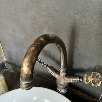 ETS Tur'dan Kiralanan Villada Kötü Koşullar Ve Çözüm Eksikliği Nedeniyle Mağduriyet