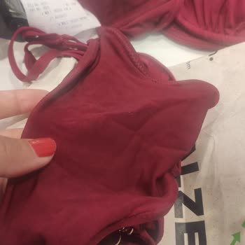 Kısa Sürede Renk Değiştiren Garantili Bikini İçin Değişim Talebi Ve Mağaza İlgisizliği