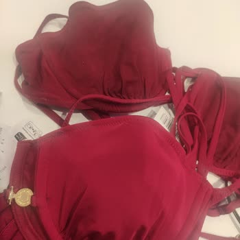 Kısa Sürede Renk Değiştiren Garantili Bikini İçin Değişim Talebi Ve Mağaza İlgisizliği