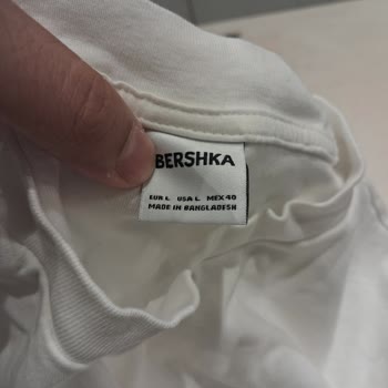 Bershka'dan Alınan T-shirt İlk Yıkamada Çekti, Mağaza Çözüm Sunmadı