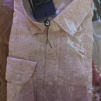 Sipariş Edilen Ürün Yerine Farklı Ve Kalitesiz Gömlek Gönderildi