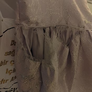 İlk Kullanımda Parçalanan Barbie Koleksiyonu Elbisesi Hayal Kırıklığı