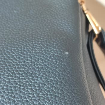 Garanti Süresi Dolmadan Çantamda Deri Dökülmesi Ve İlgisiz Müşteri Hizmeti