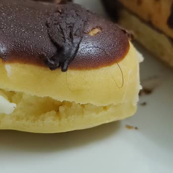 Ekler Siparişimde Kıl Çıktı Hijyen Ve Özür Bekliyorum